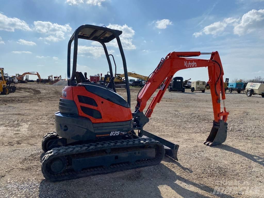 Kubota U 25 Mini kotrók < 7t