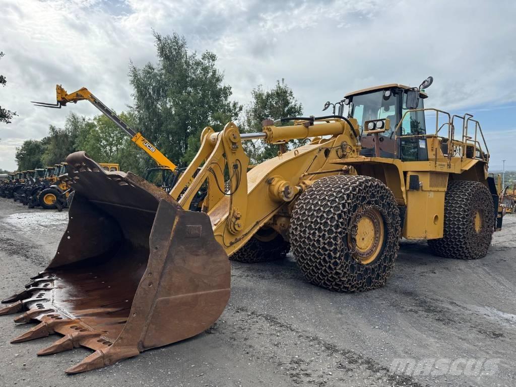 CAT 988 H Gumikerekes homlokrakodók