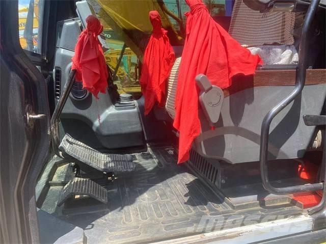 Sany SY215C Lánctalpas kotrók