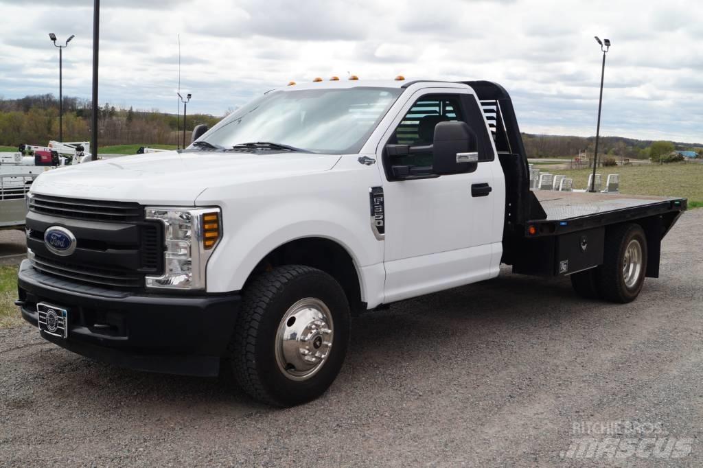 Ford F 350 XL SD Platós / Ponyvás teherautók
