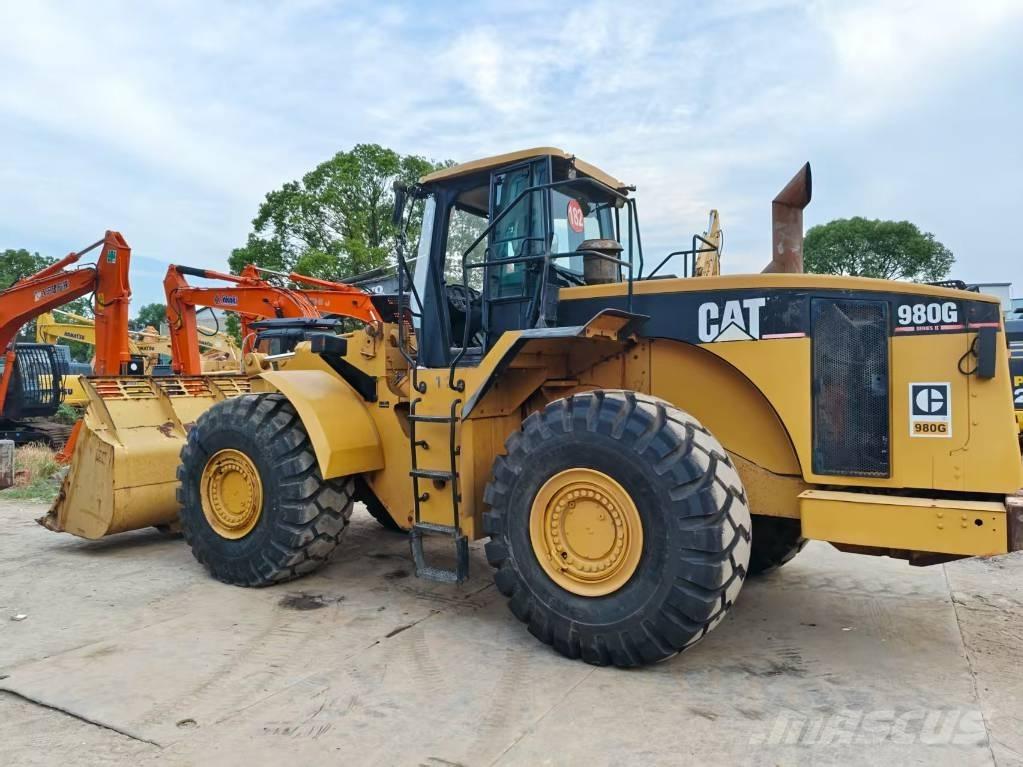 CAT 980 G Gumikerekes homlokrakodók