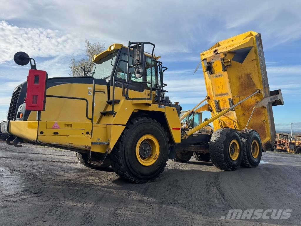 Komatsu HM 300-3 Csuklósdömperek