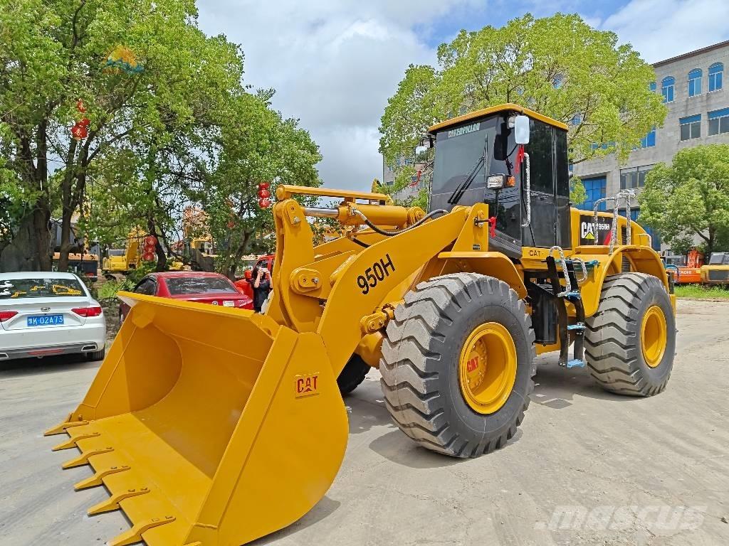 CAT 950 H Gumikerekes homlokrakodók