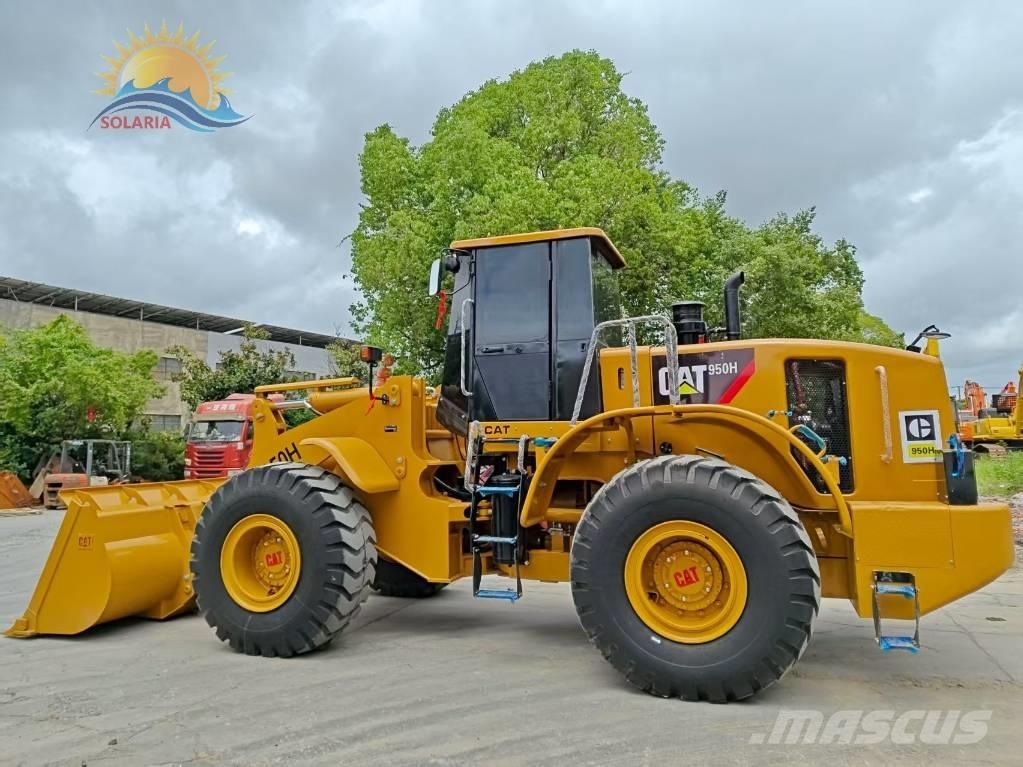 CAT 950 H Gumikerekes homlokrakodók