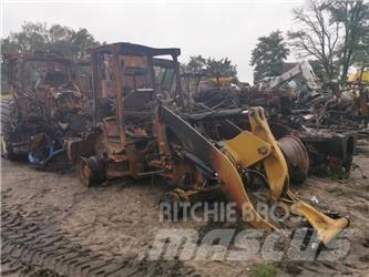 CAT 908H 2011r Gumikerekes homlokrakodók