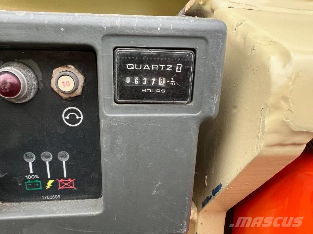 JLG 3246 ES Ollós emelők