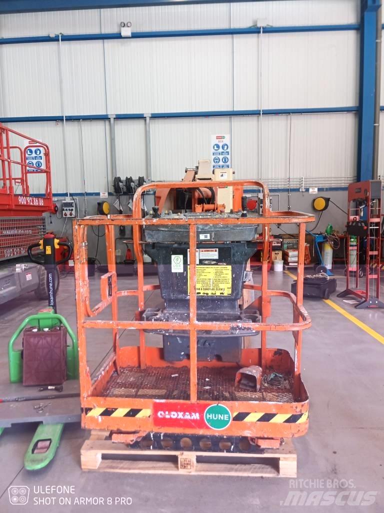 JLG E 300 AJP Karos emelők