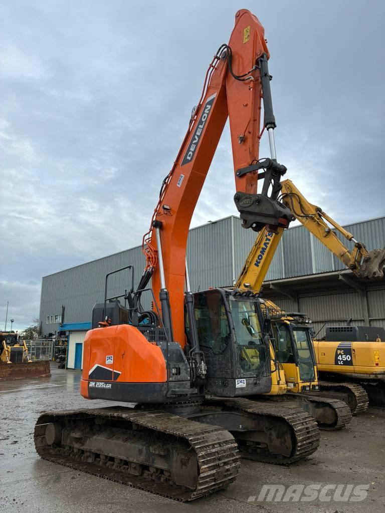 Develon DX235LCR-7 Lánctalpas kotrók