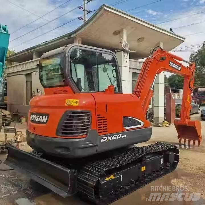 Doosan DX60-9C Mini kotrók < 7t