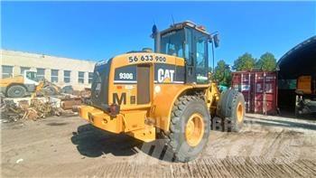 CAT 930 G Gumikerekes homlokrakodók