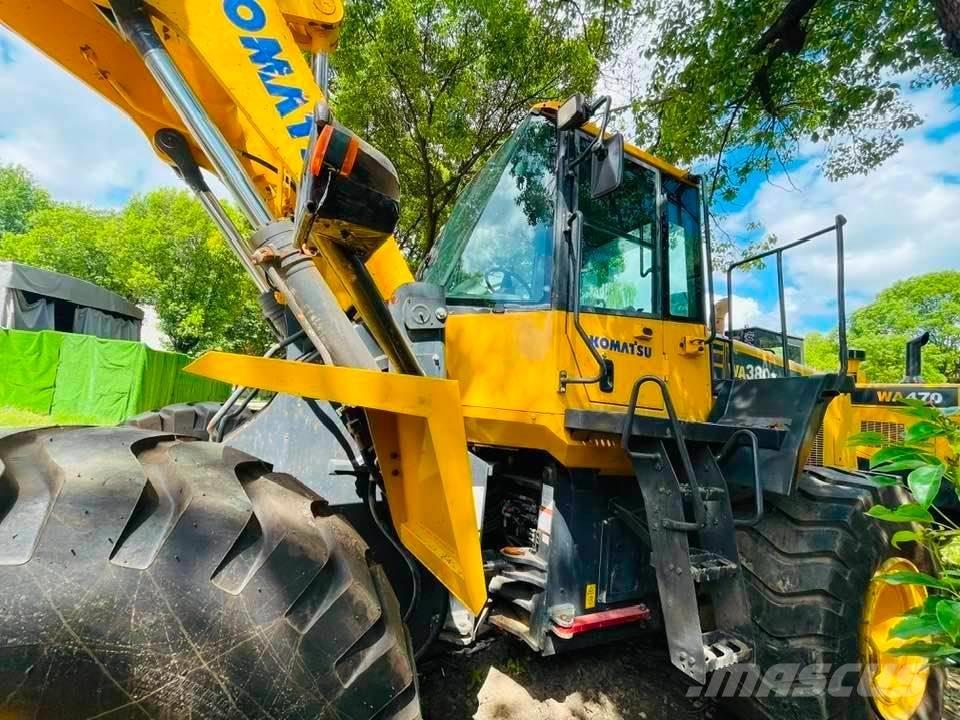 Komatsu WA380-6 Gumikerekes homlokrakodók