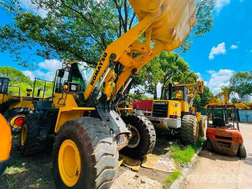 Komatsu WA380-6 Gumikerekes homlokrakodók