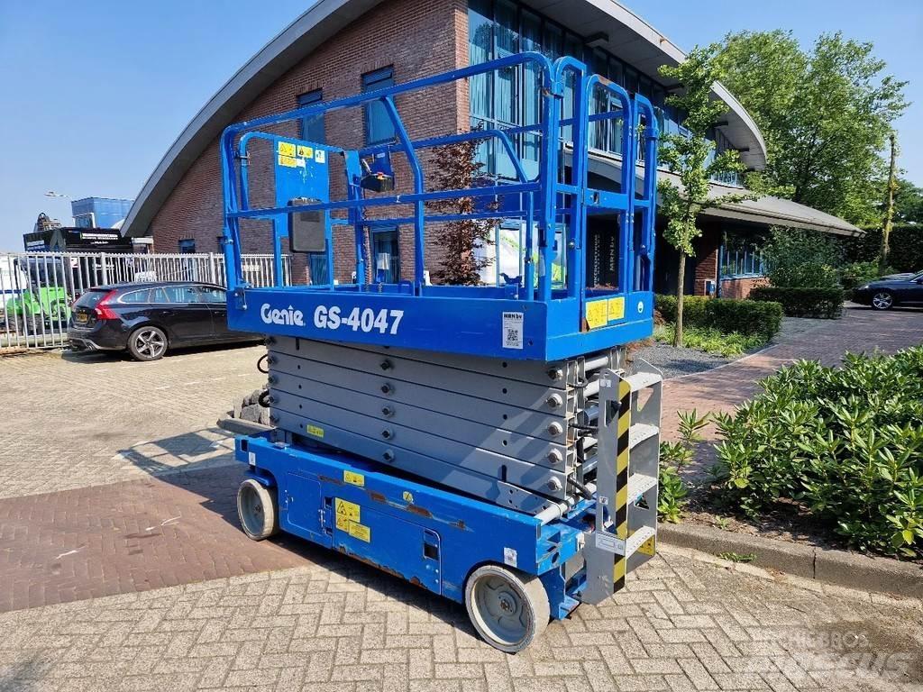 Genie GS-4047 Ollós emelők