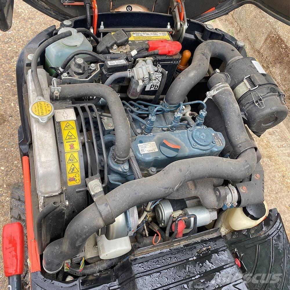Kubota K008-5 Mini kotrók < 7t
