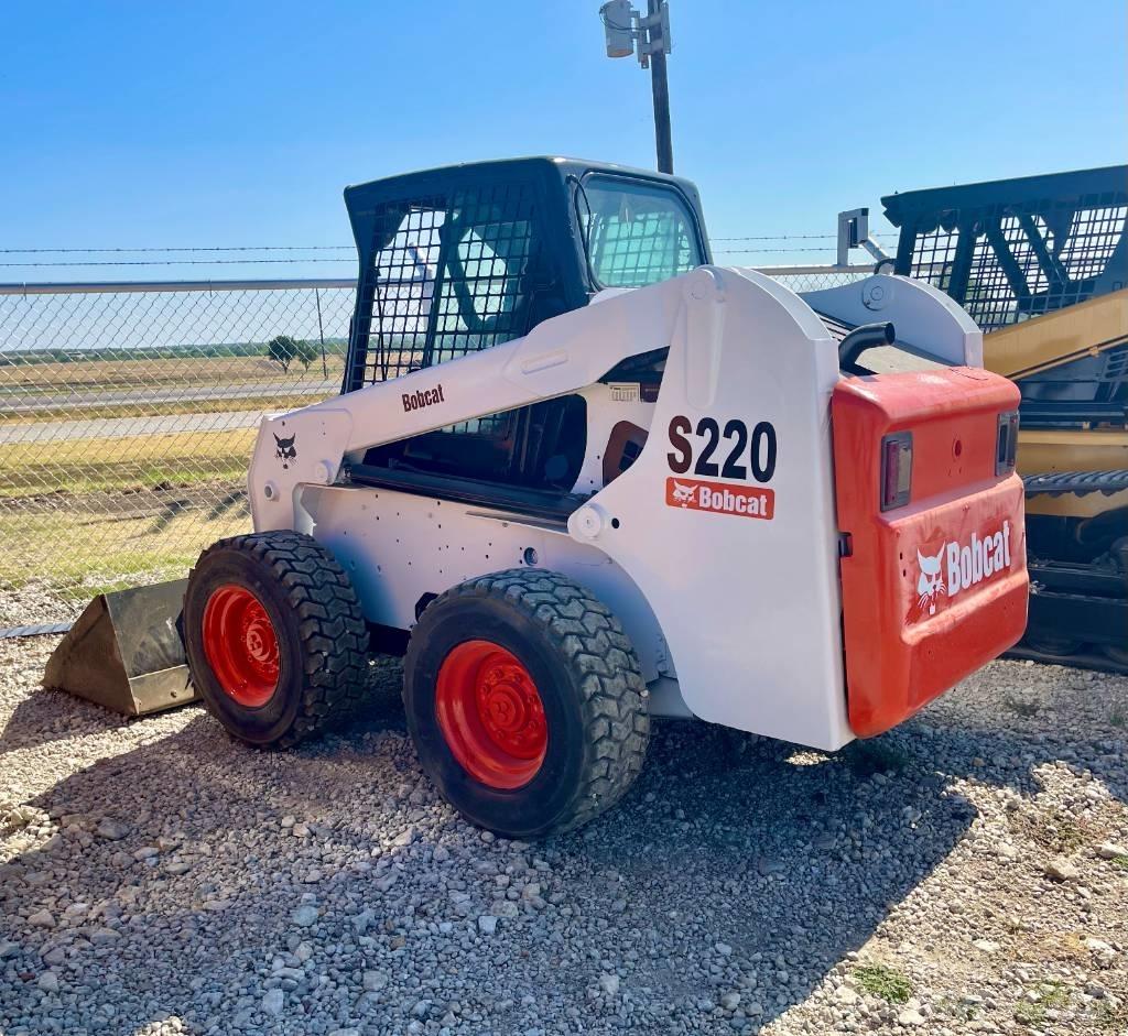 Bobcat S 220 Kompaktrakodók