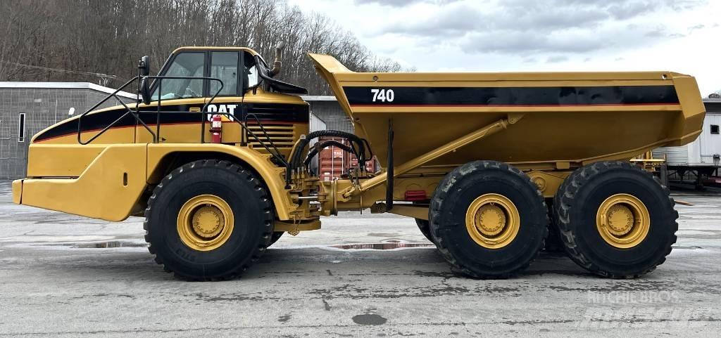 CAT 740 Csuklósdömperek