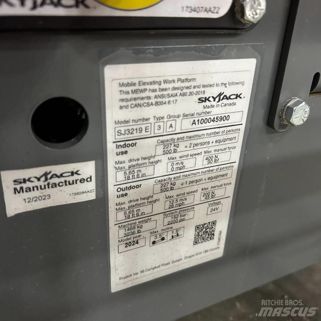 SkyJack SJ 3219 Ollós emelők