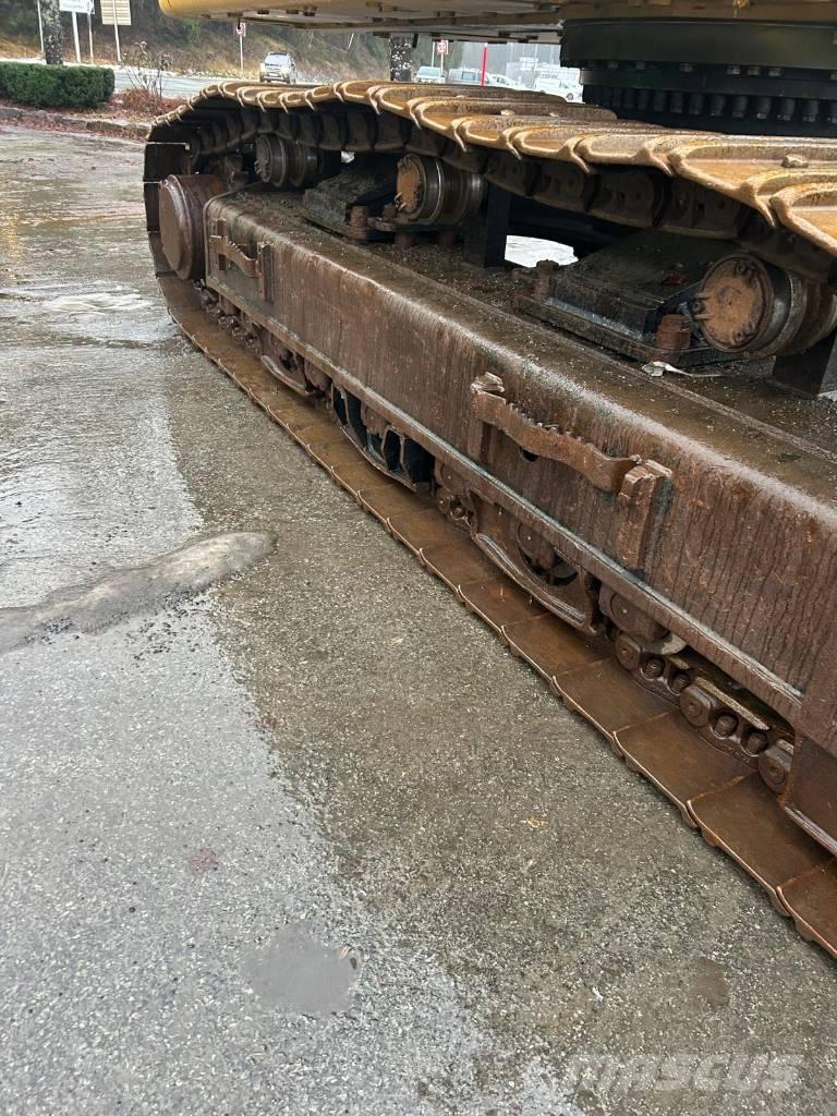 CAT 352 Lánctalpas kotrók