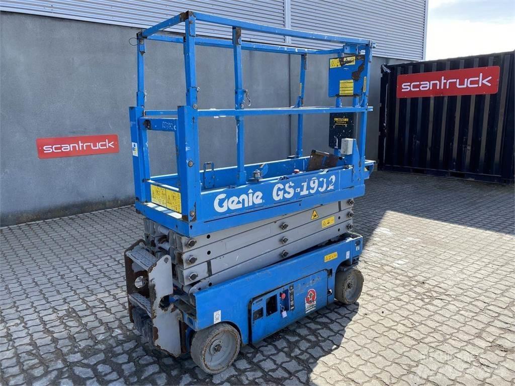 Genie GS1932 Ollós emelők