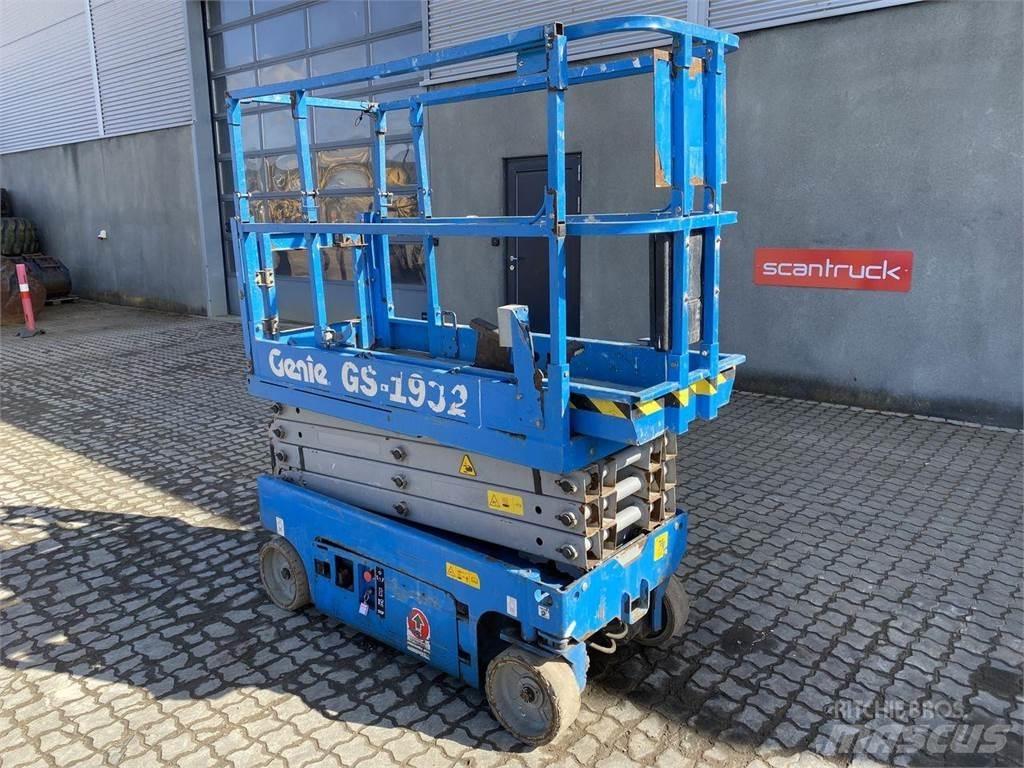 Genie GS1932 Ollós emelők