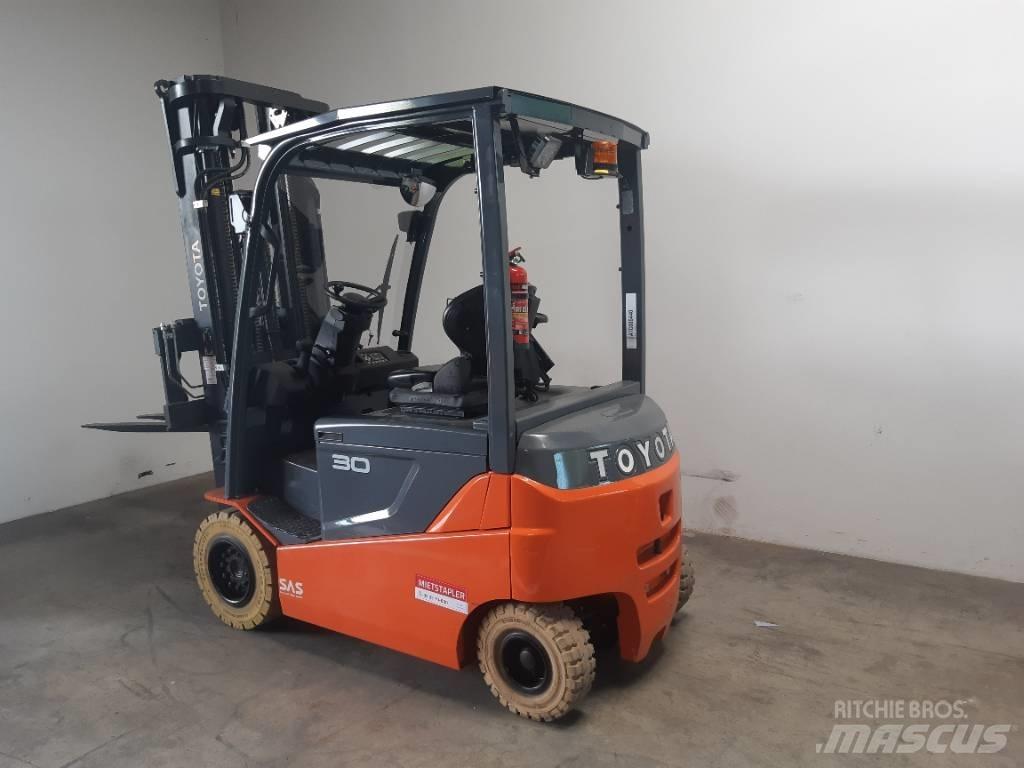 Toyota 8 FB MKT 30 Elektromos targoncák