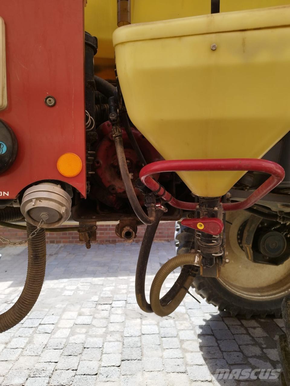 Hardi Alpha 2500 i Önjáró trágyaszórók