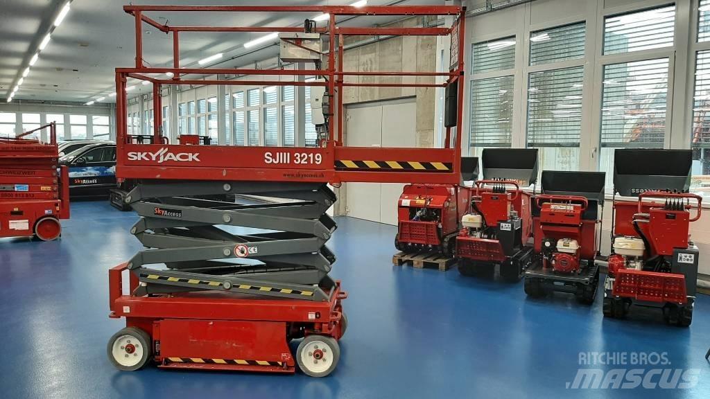 SkyJack SJIII 3219 Ollós emelők