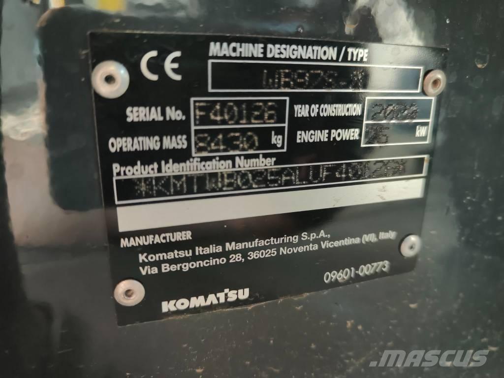 Komatsu WB 97 S-8 Kotrórakodók