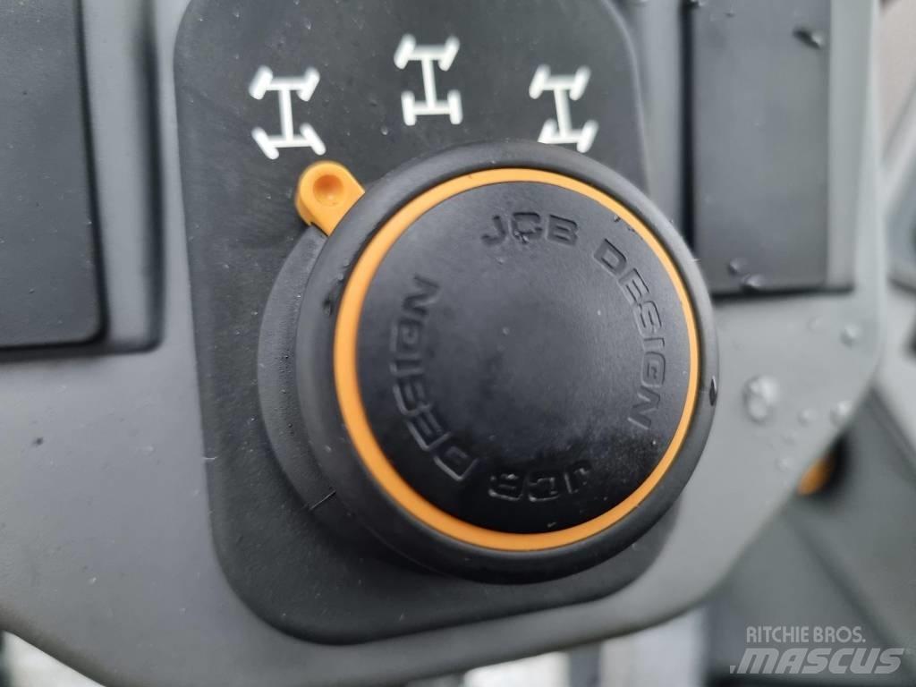JCB Hydradig 110W Gumikerekes kotrók