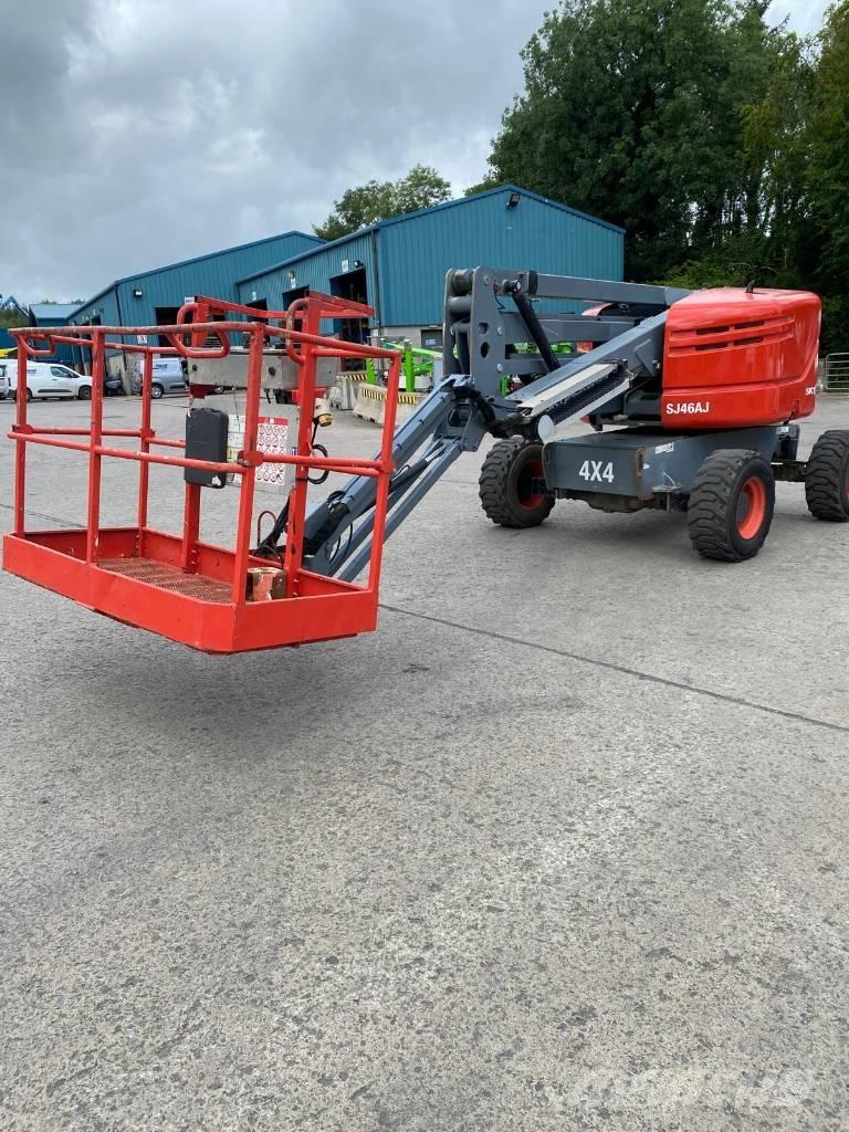 SkyJack SJ 46 AJ Karos emelők