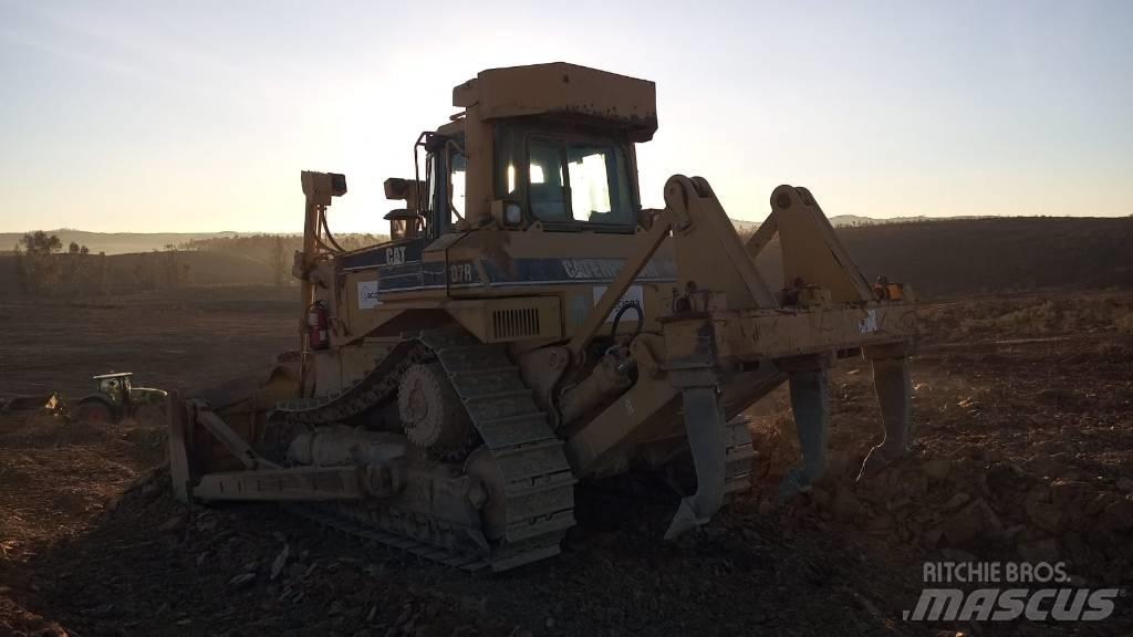 CAT D 7 R lánctalpas dózerek