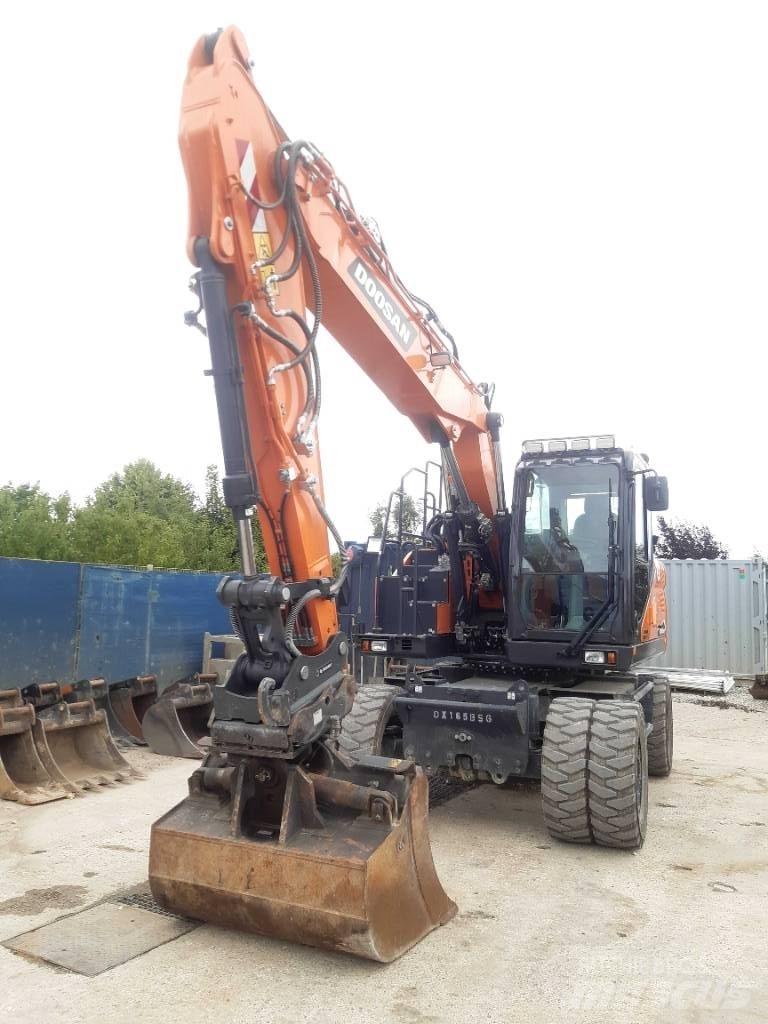 Doosan DX165 WR-7 Gumikerekes kotrók