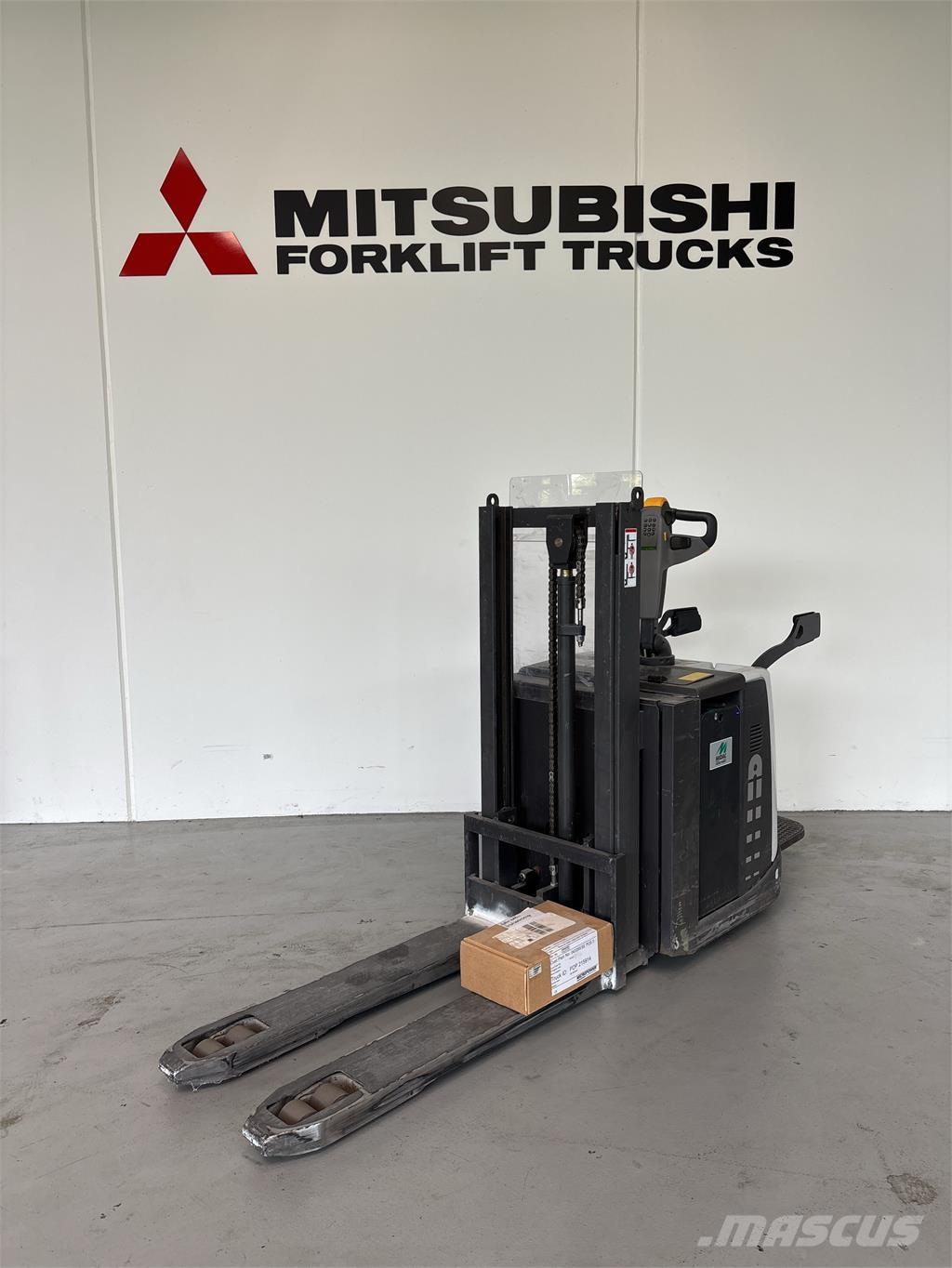 Atlet PDP200 Elektromos gyalogkíséretű targoncák