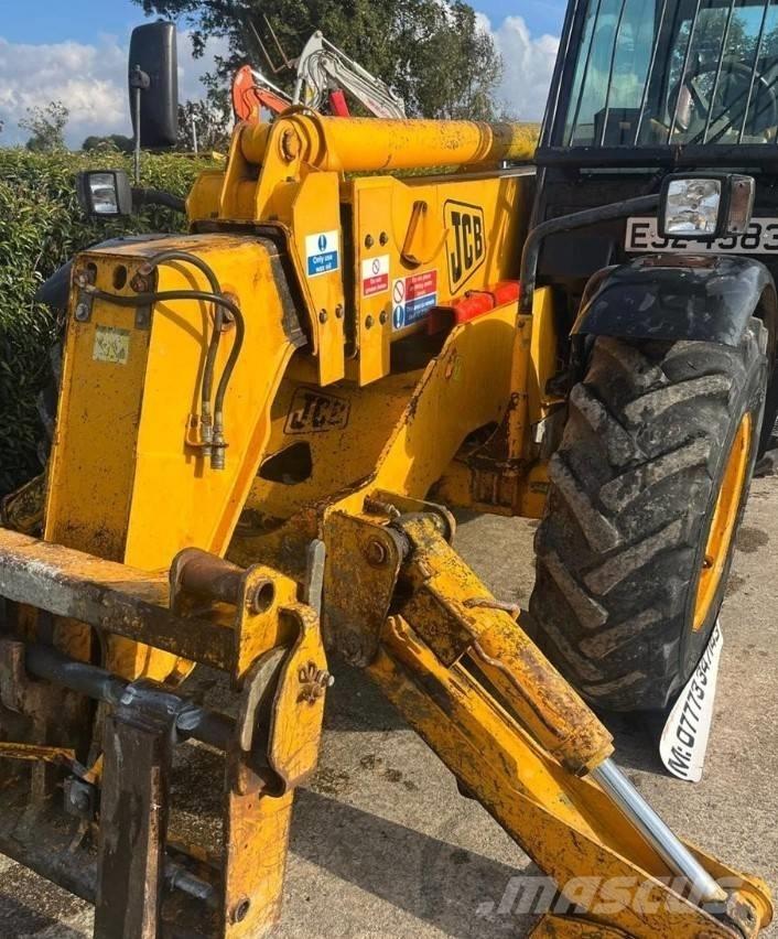 JCB 532-120 Teleszkópos rakodók