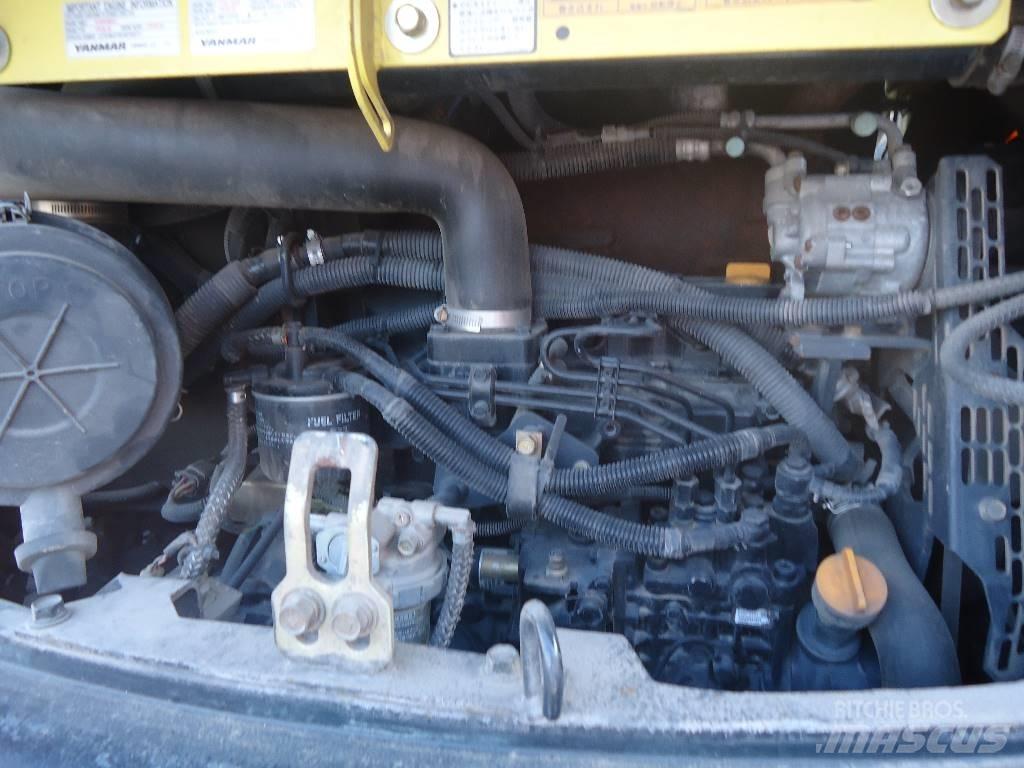 Yanmar B7-5A Közepes (midi) kotrók 7 t - 12 t