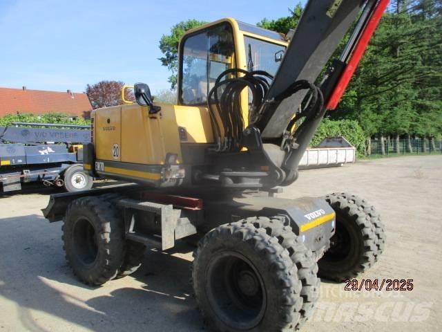 Volvo EW 70 Gumikerekes kotrók