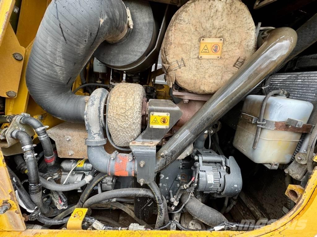 Komatsu D 65 WX-16 lánctalpas dózerek