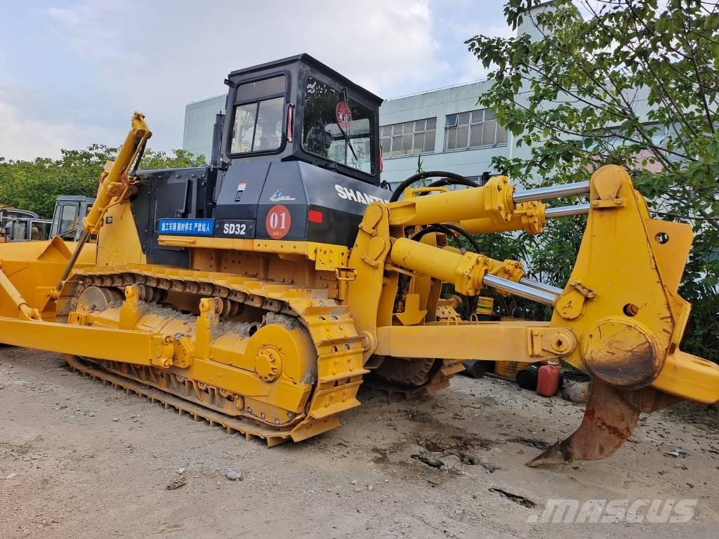 Shantui SD 32 lánctalpas dózerek