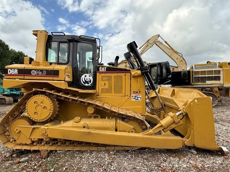 CAT D 6 R lánctalpas dózerek