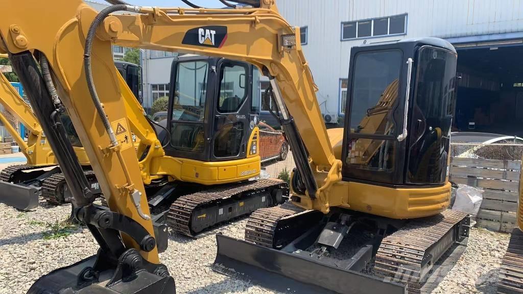 CAT 304 Lánctalpas kotrók