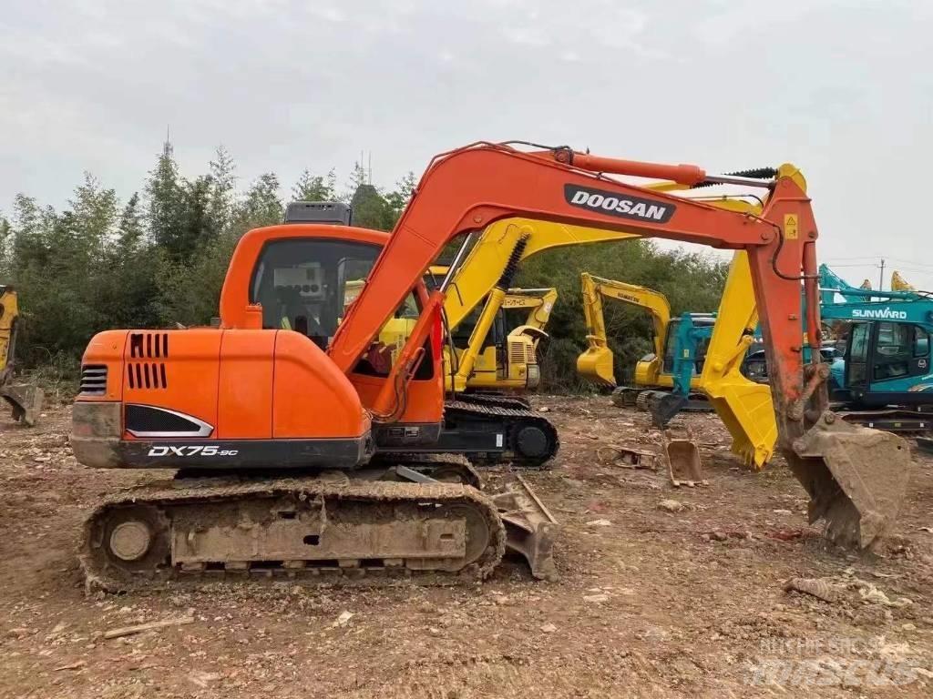 Doosan DX 75-9 C Lánctalpas kotrók
