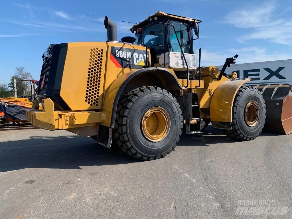 CAT 966MXE Gumikerekes homlokrakodók