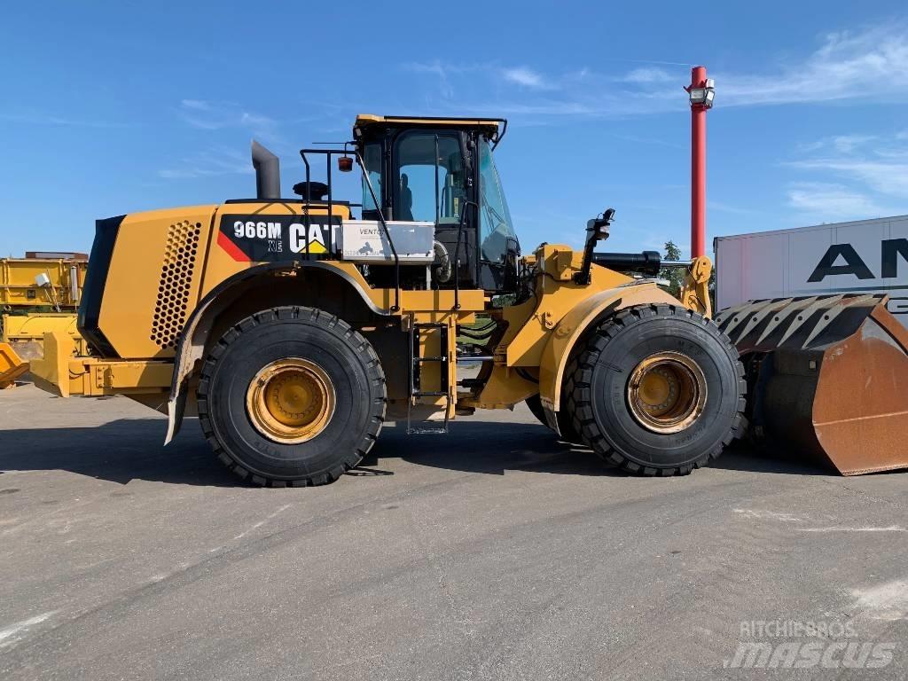 CAT 966MXE Gumikerekes homlokrakodók