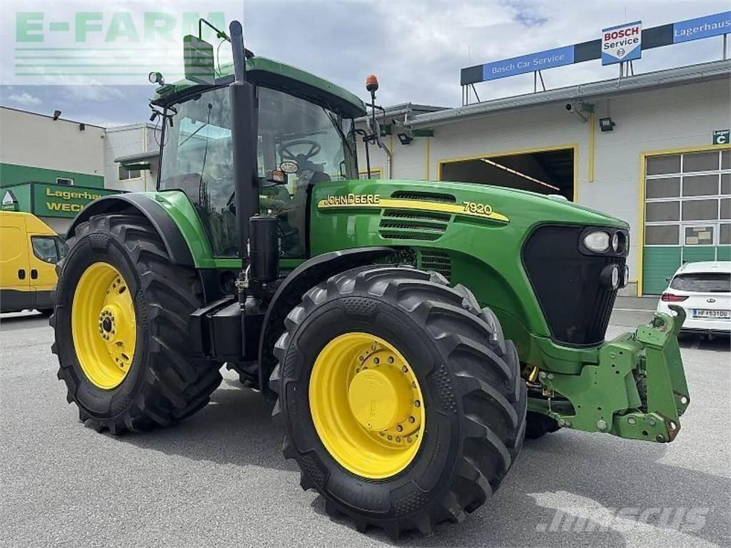 John Deere 7920 Traktorok