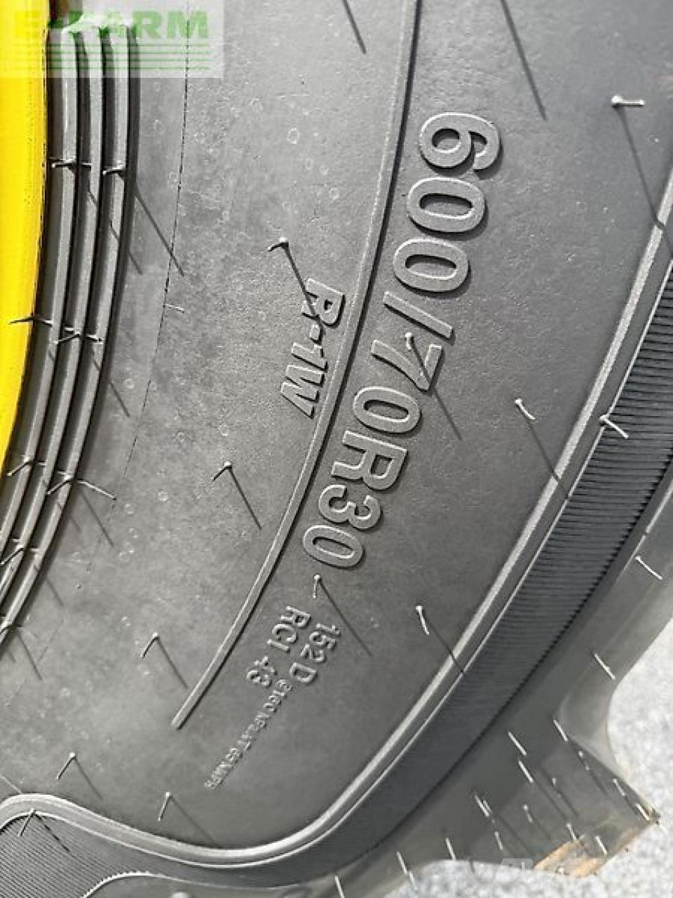 John Deere 7920 Traktorok