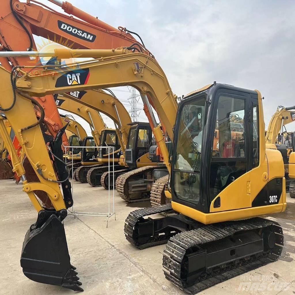 CAT 307 C Mini kotrók < 7t