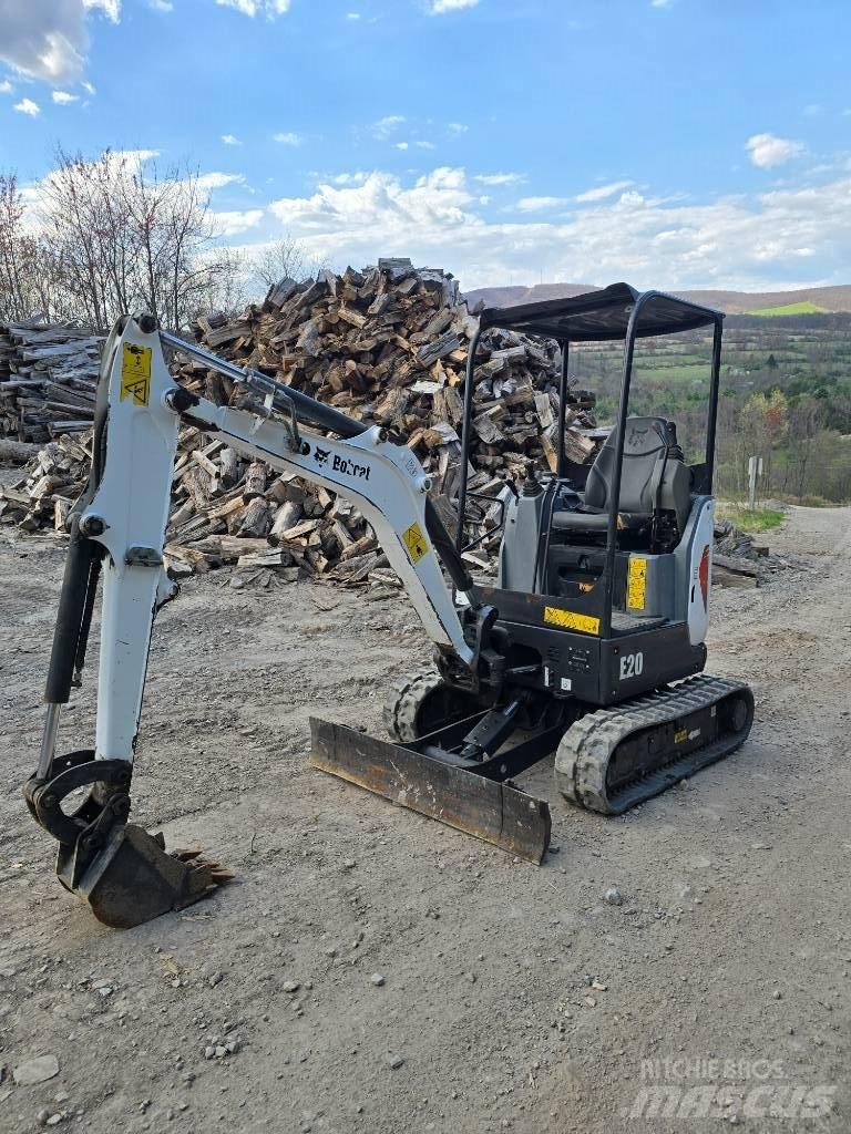Bobcat E 20 Mini kotrók < 7t