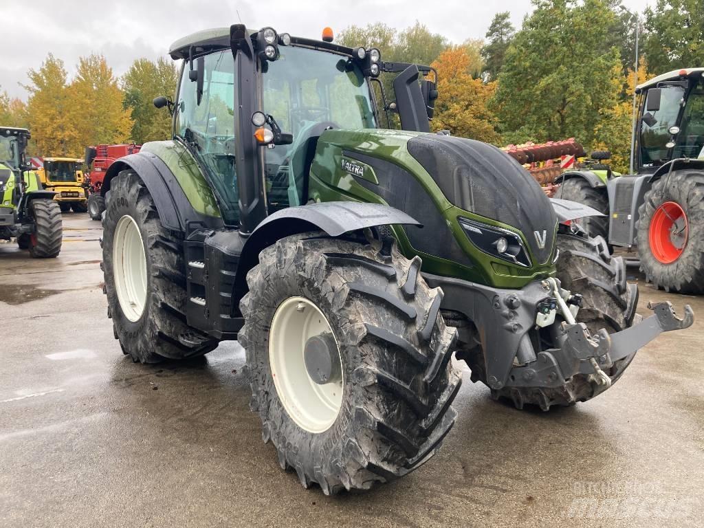 Valtra T 234 Traktorok
