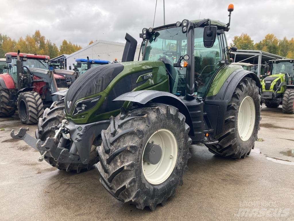 Valtra T 234 Traktorok