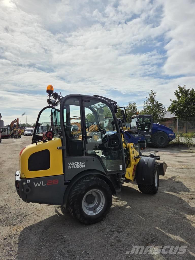 Wacker Neuson WL 28 Gumikerekes homlokrakodók